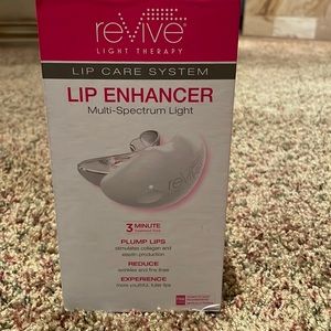REVIVE lip enhancer